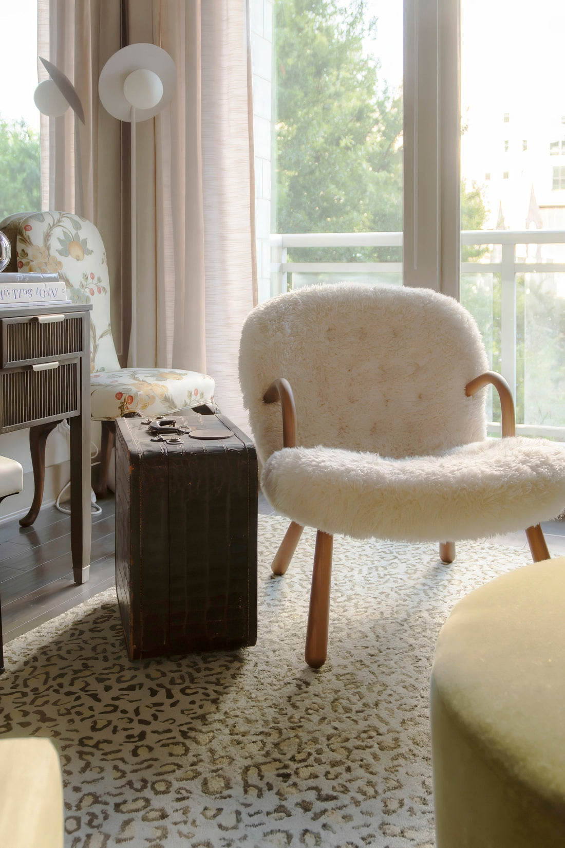 The Clam Chair: A Cozy Icon of Danish Modernism