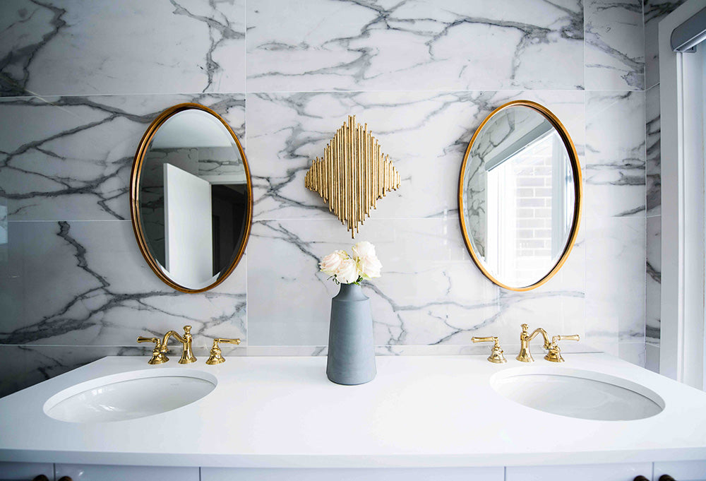 Decorate a Luxurious Bathroom With These Pro Tips