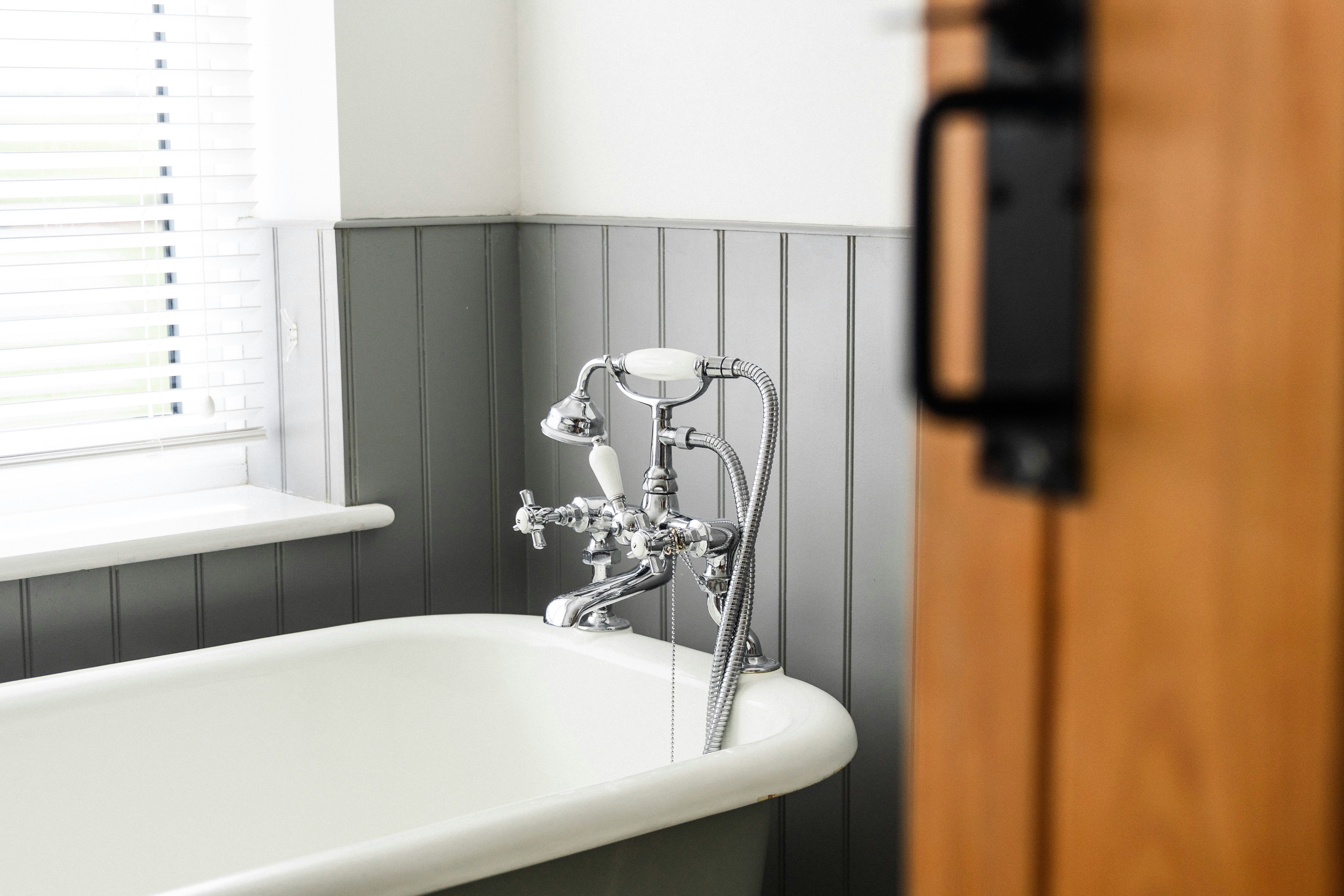 Top Bathroom Design Trends and the Importance of Plumbing