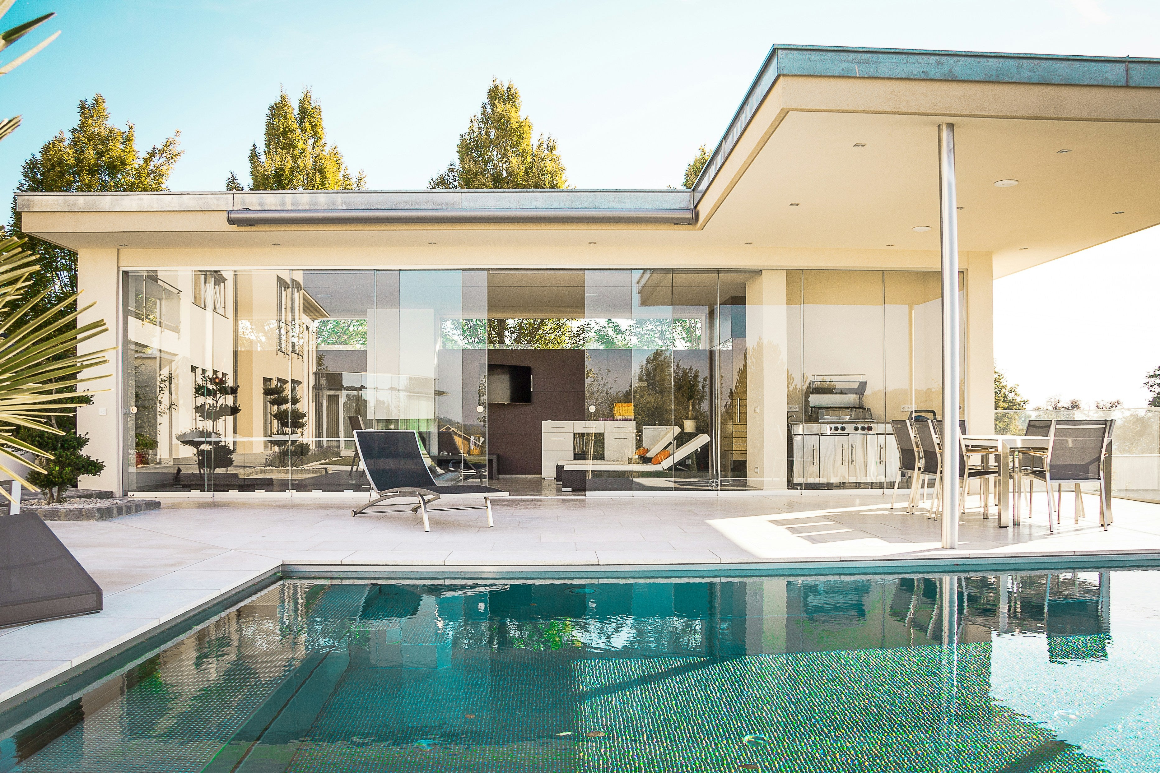 The Quintessential Architectural Styles to Recognize in Beverly Hills Villas