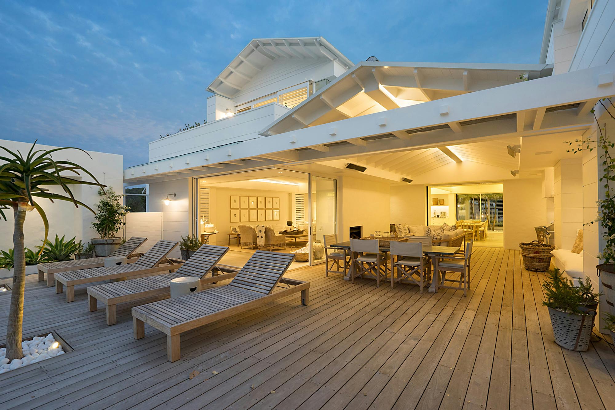 Elevating Outdoor Living: Luxurious Deck Design Trends