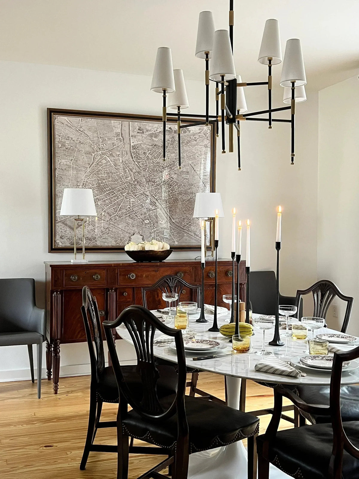 Simple Fall Tablescape Ideas for Moody Autumn Entertaining