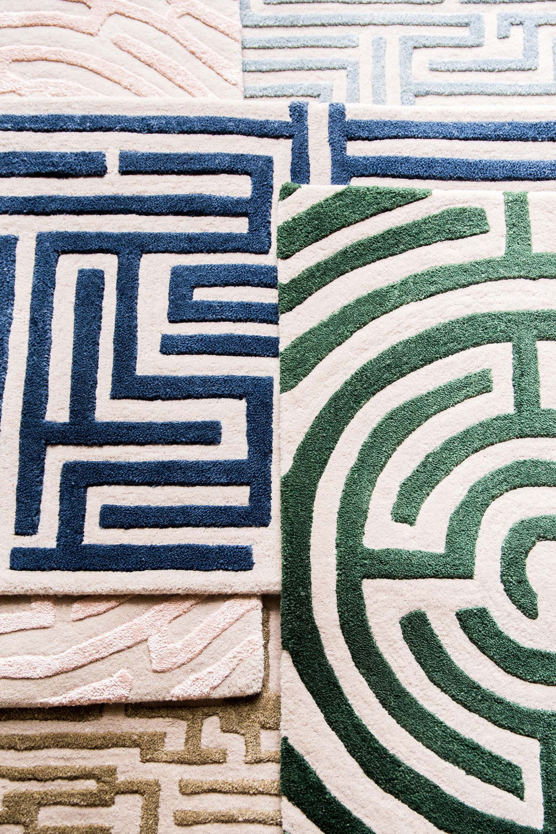 Rug Shopping: What's the Difference between Hand-Tufted and Hand-Knotted Rugs?