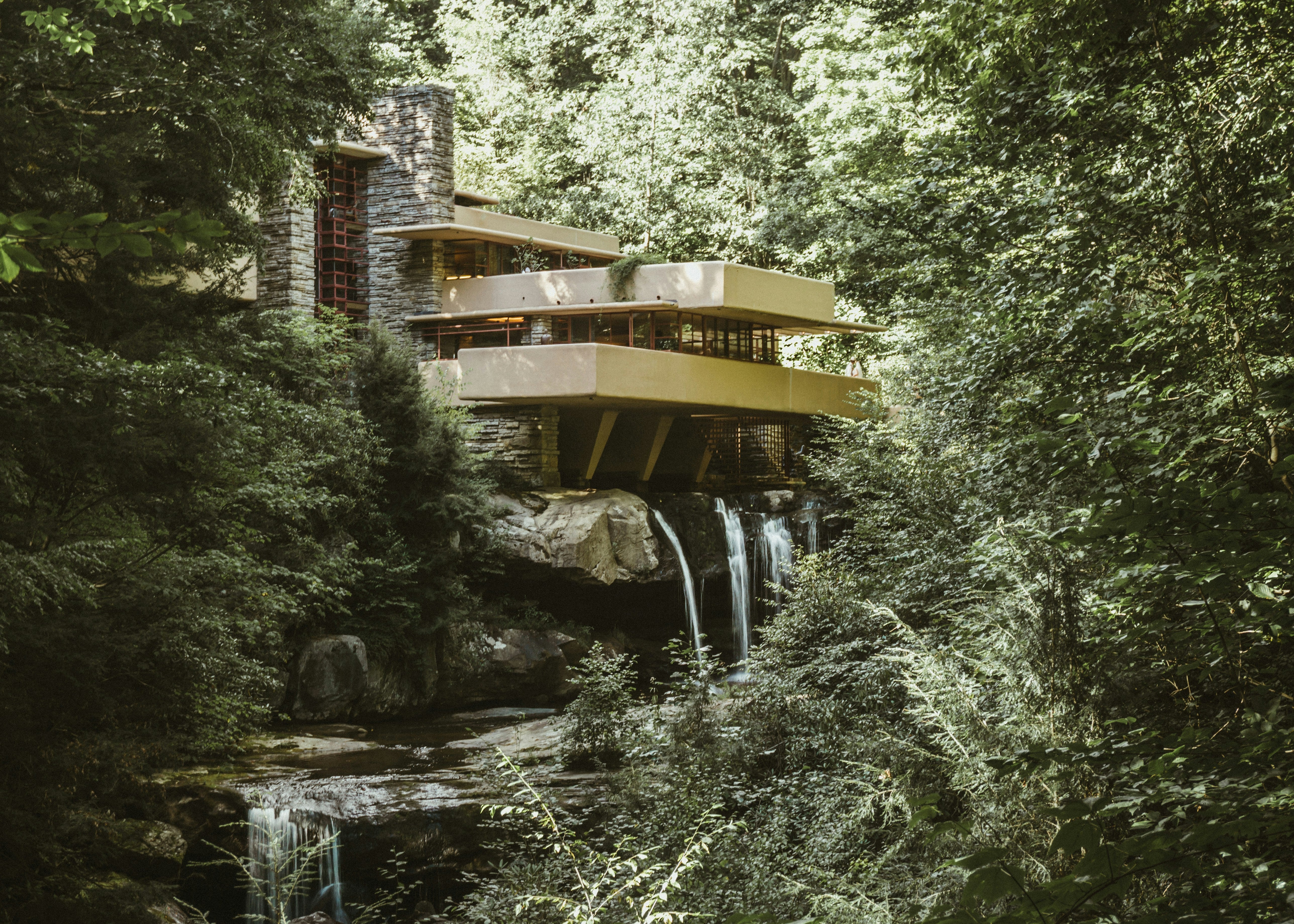 A Tour of the World's Most Iconic Homes