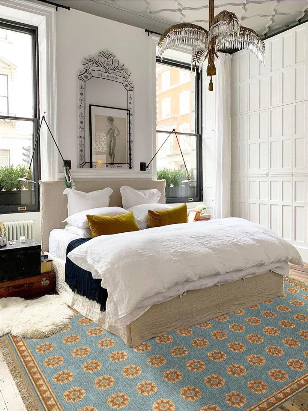 Beautiful Boudoirs: Transitional Bedroom Rug Ideas