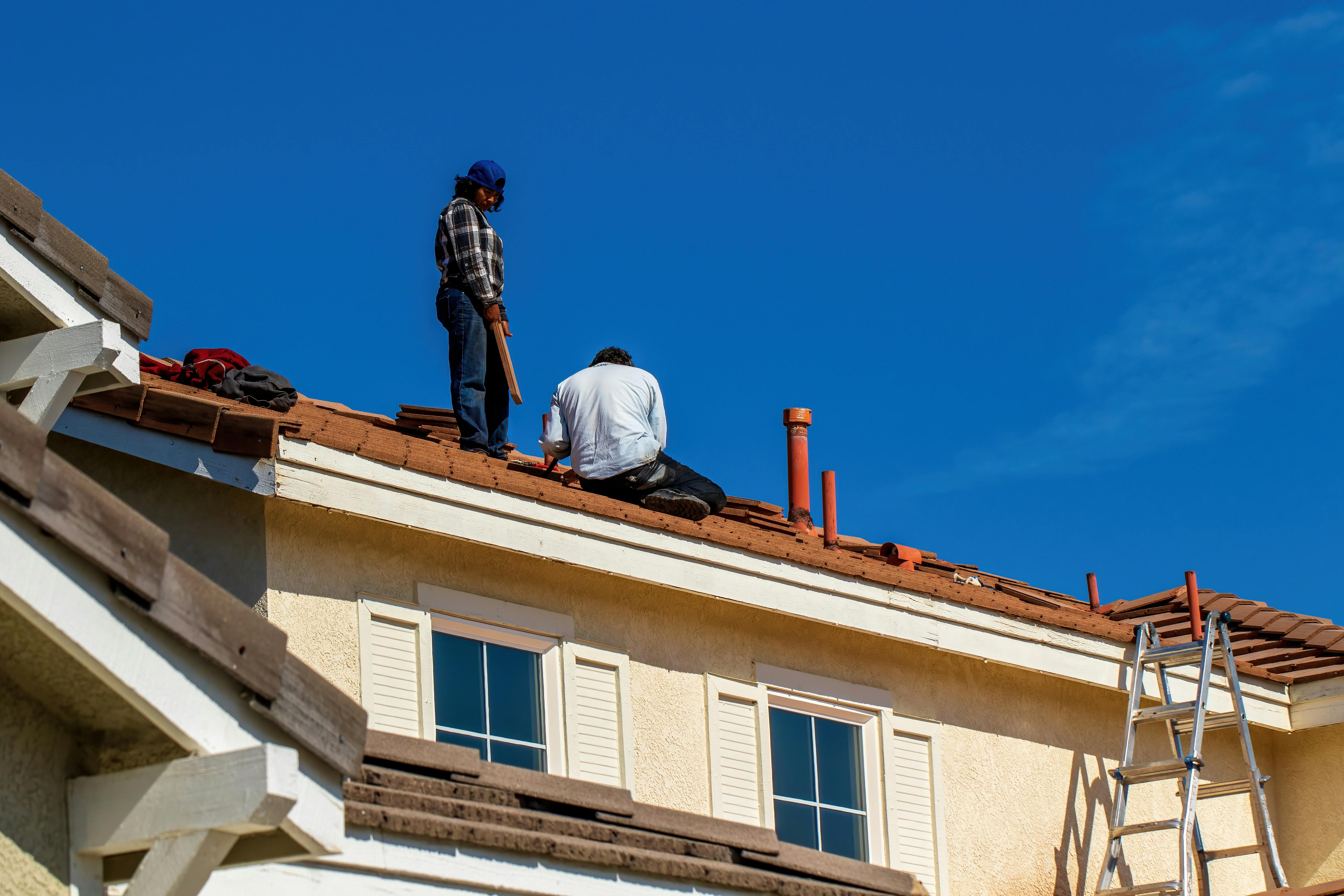 Efficient Roofing Solutions: Restoring Comfort and Safety With Roof Fixes