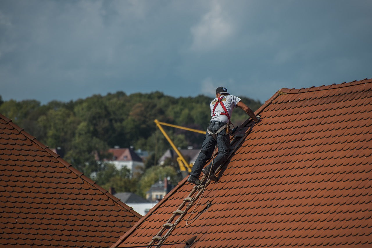 Maintain Your Roof Easily & Smartly With These Tricks