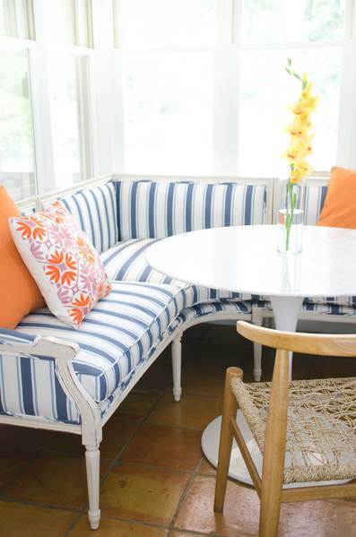 A Classic Coastal Pool House Design