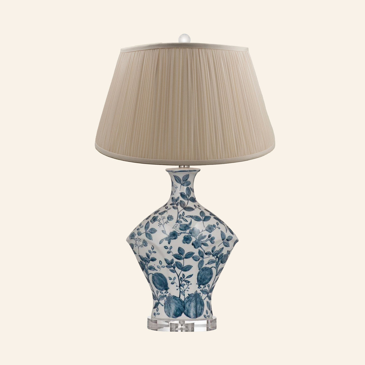 Georgiana blue and white chinoiserie ceramic table lamp with a Park Taupe silk pleated shade.