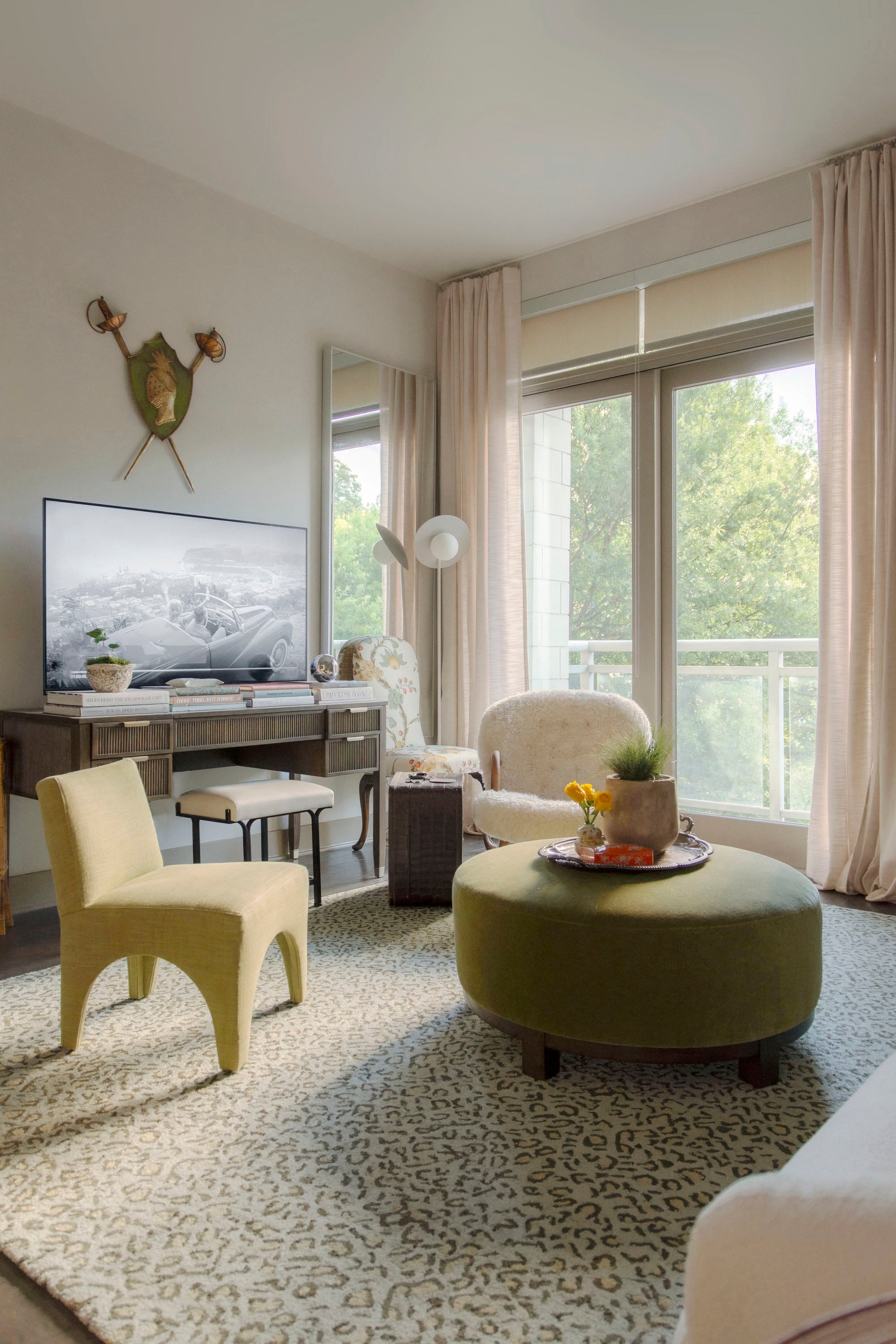 KevinFranci-Peachtree-Street-Apt-Atlanta-60 copy-topaz.jpeg__PID:efefefd3-bd84-4ee5-992a-a9ad154e75ed