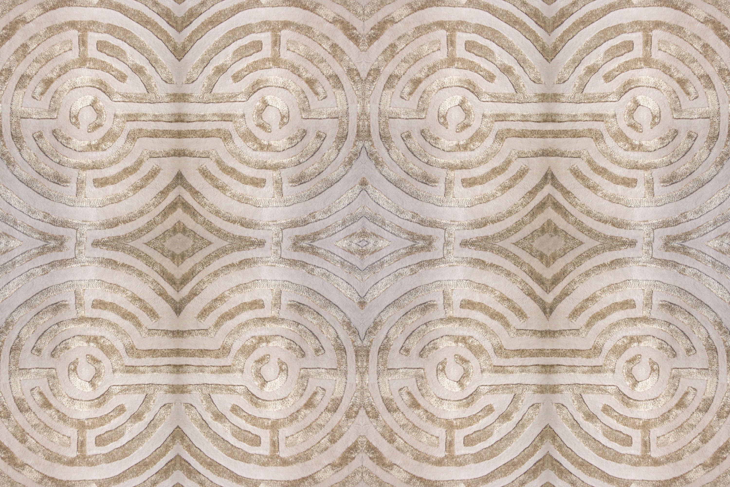 Lucca Hand-Tufted Maze Rug