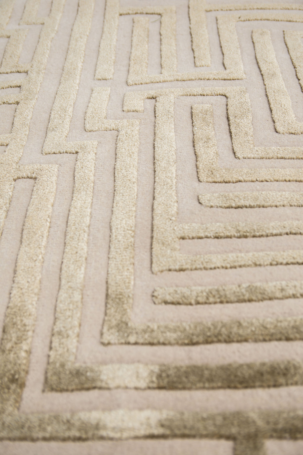 Anatolia Hand-Tufted Maze Rug