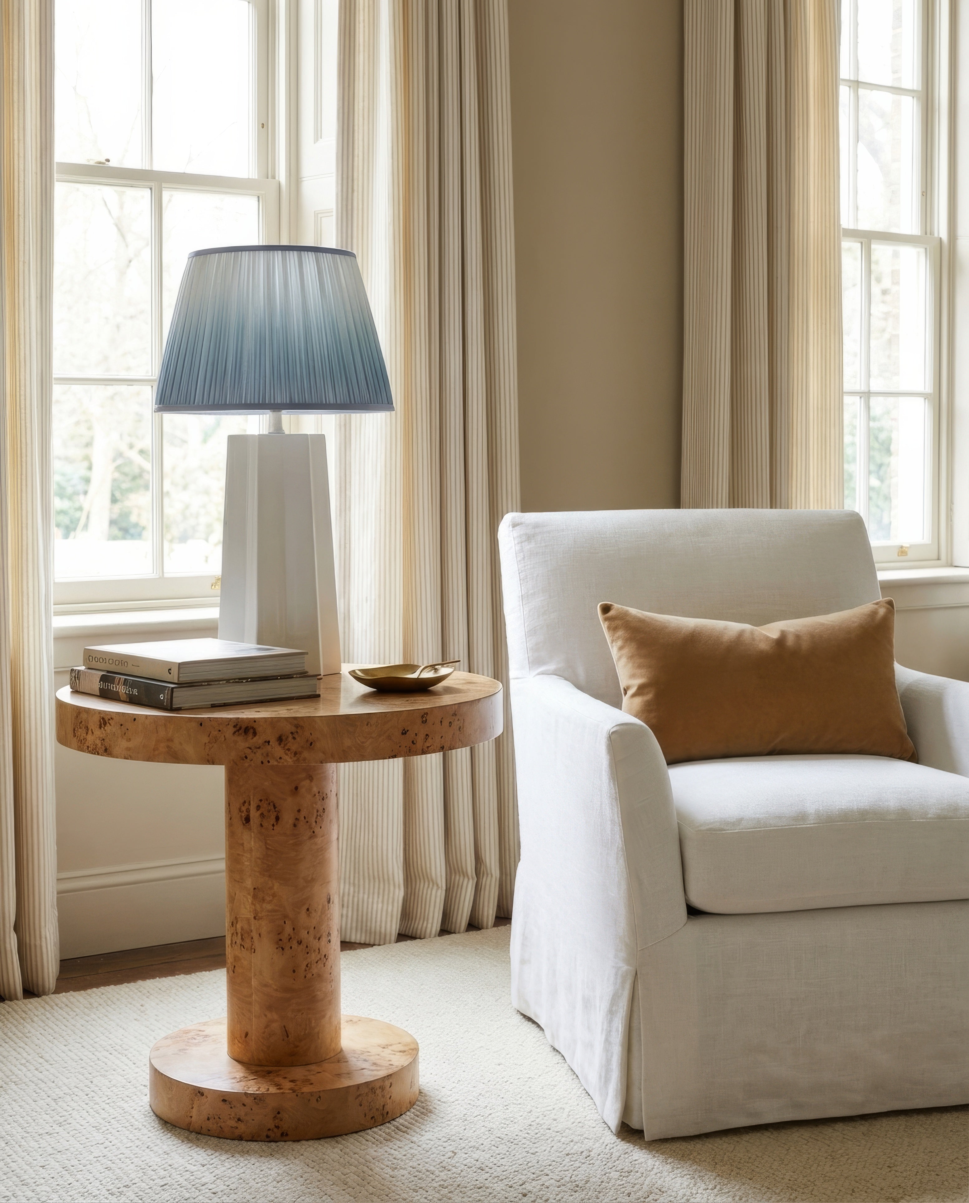 22” Evelyn White Sculptural Table Lamp