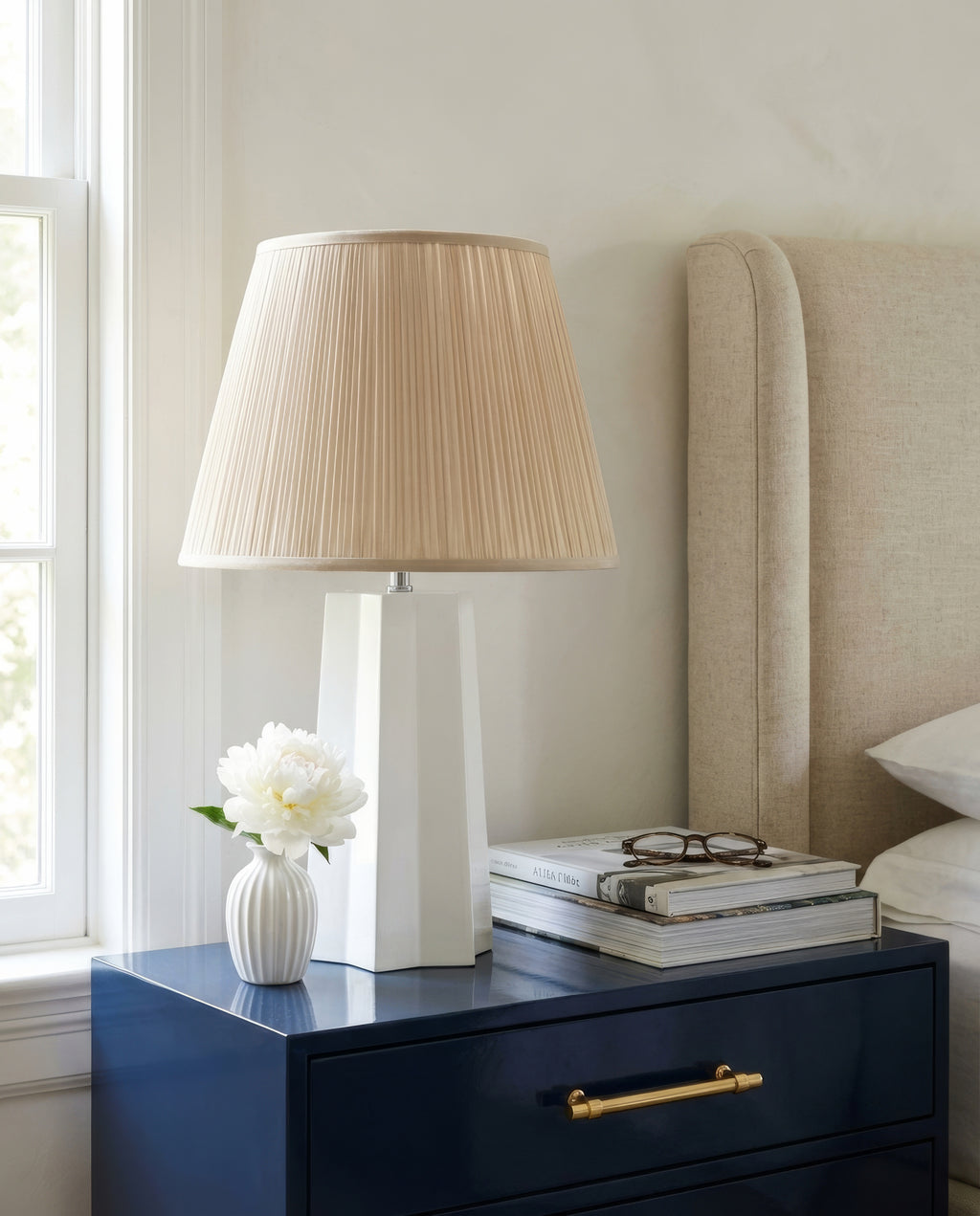 22” Evelyn White Sculptural Table Lamp | Table Lamp by Kevin Francis Design